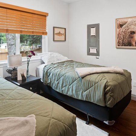 Mt. Rainier Cabin W/Hot Tub Ashford Εξωτερικό φωτογραφία